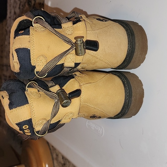 Timberland 650 winter boot. Size US 3 - Picture 4 of 9